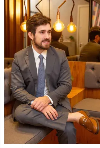 Dr. Edmar cirurgião plástico