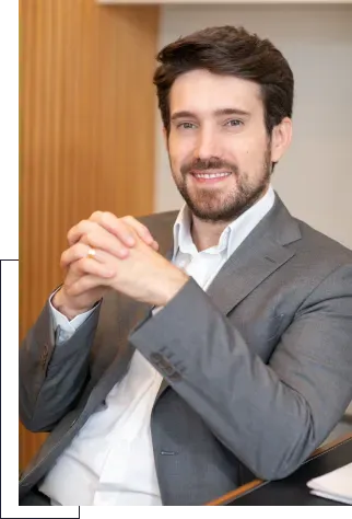 Dr Edmar Minchio